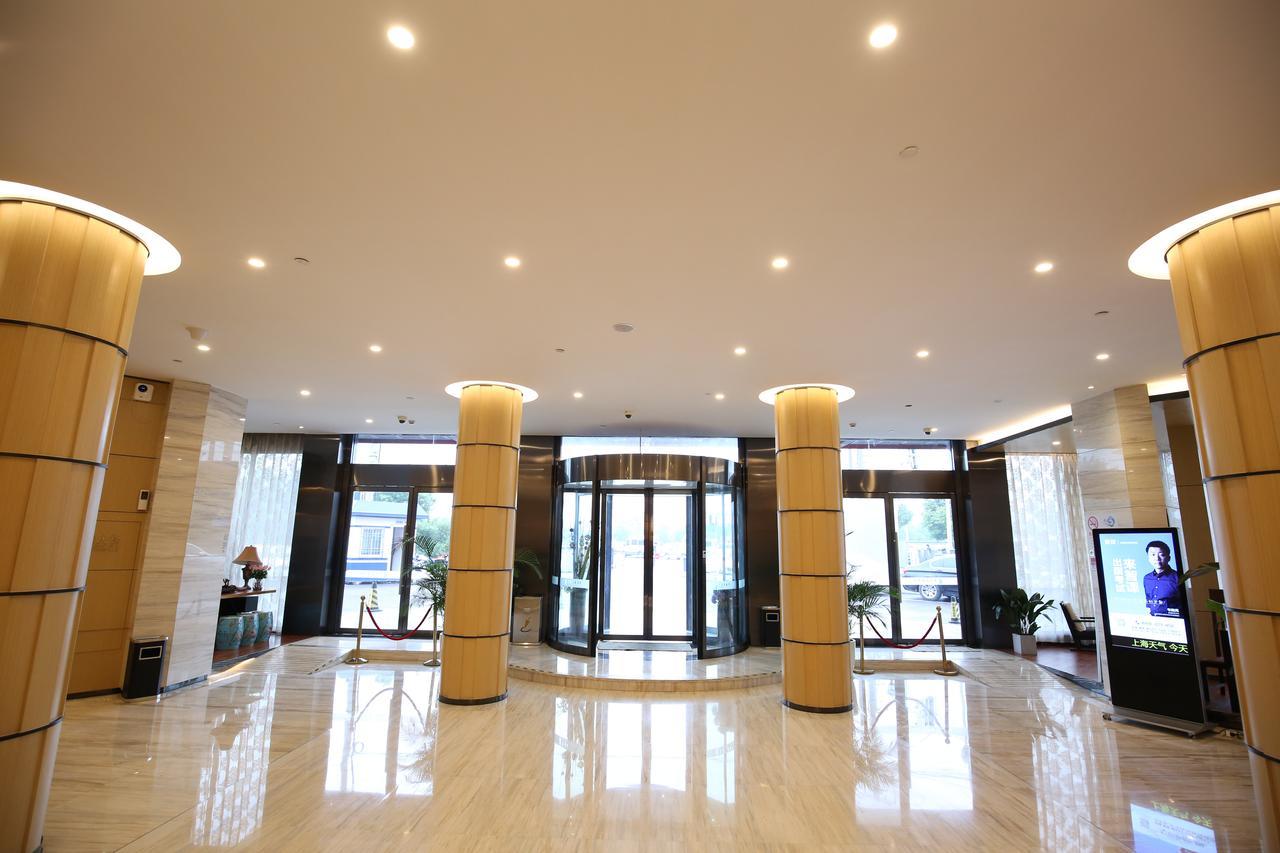 Crown Crystal Hotel Shanghái Exterior foto
